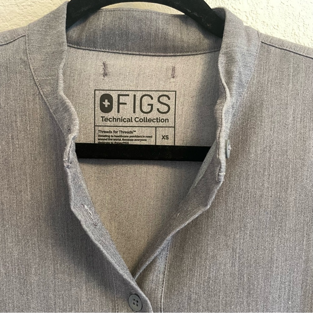 Figs Manila Scrub Top - Picture 3 of 6
